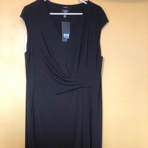 Jones New York Dresses & Skirts - NWT Jones New York LBD